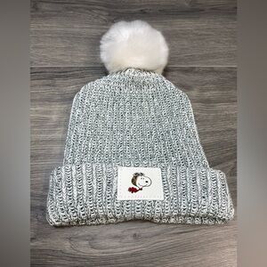 Peanuts Love Your Melon Snoopy Green White Pom Beanie One Size New